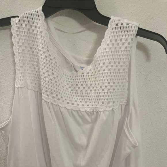 Time and Tru White Crochet Sleeveless Top | Women’s Plus 2X - Picture 9 of 15